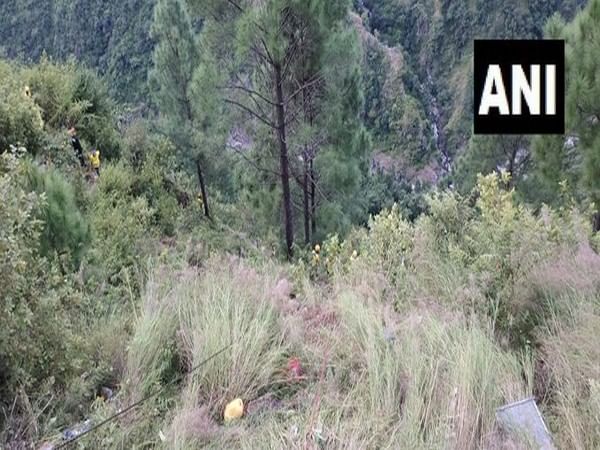 Uttarakhand: One dead, 21 persons rescued so far in Pauri Garhwal bus accident