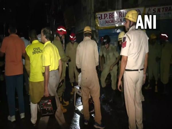 4-year-old girl dies, several injured after building collapses in Delhi's Lahori gate 