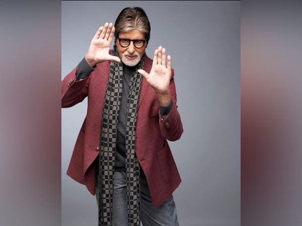 Amitabh Bachchan unveils his character poster from 'Uunchai'  ahead of his 80th birthday