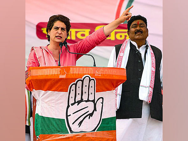 Priyanka Gandhi Vadra To Address Parivartan Pratigya Rally In Poll