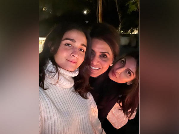 Neetu Kapoor wishes 'Happy Karwa Chauth' to daughter-in-law Alia, daughter Riddhima