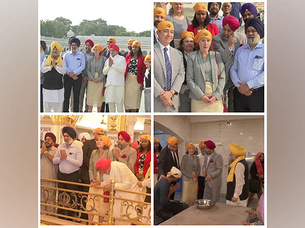 US Embassy officials visit Gurudwara Bangla Sahib, witness langar 'seva'