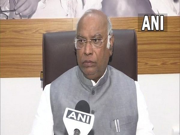 Congress President poll: Mallikarjun Kharge set to be party's new chief; polls over 7,000 votes
