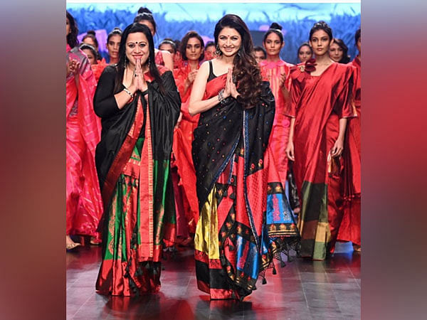 Designer Sarees That Are Highly Spotted At Lakme Fashion Week 2019 –  Panache Haute Couture