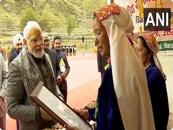 PM Modi attends 'Saras Mela' in Uttarakhand's Mana village