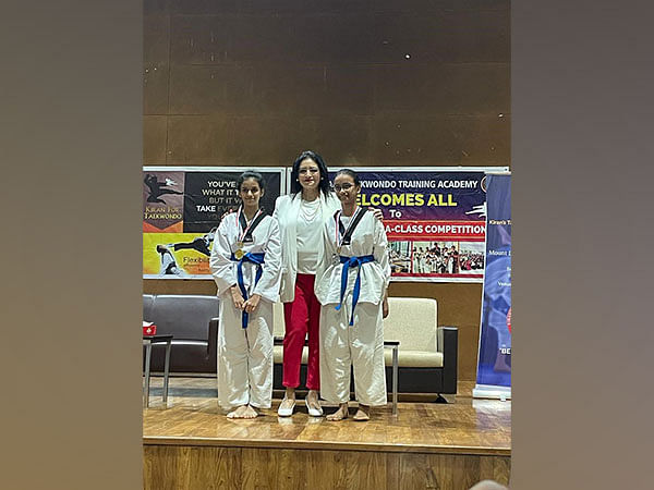 Mount Litera School International hosts annual Taekwondo competition, graced by Bollywood superstars Shah Rukh Khan, Kareena Kapoor and Saif Ali Khan