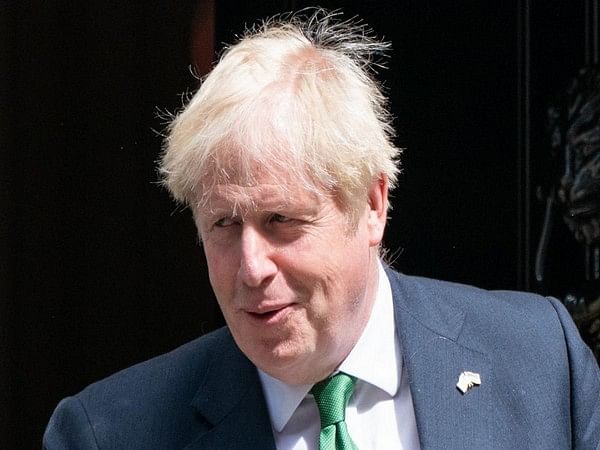 Boris Johnson returns to UK to launch leadership bid: UK media ...