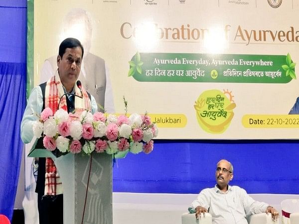 Union Minister Sonowal calls upon experts, researchers of Ayurveda to lead Jan Arogya movement