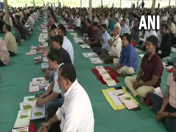 Gujarat: Businessmen perform 'Bahikhata Worshipping' in Diwali
