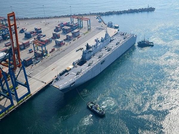 Australian Navy ships arrive in Visakhapatnam for ex-Indo-Pacific Endeavour with Indian Navy