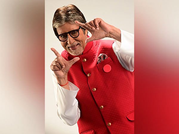 Amitabh Bachchan's fans troll him over latest post, say 