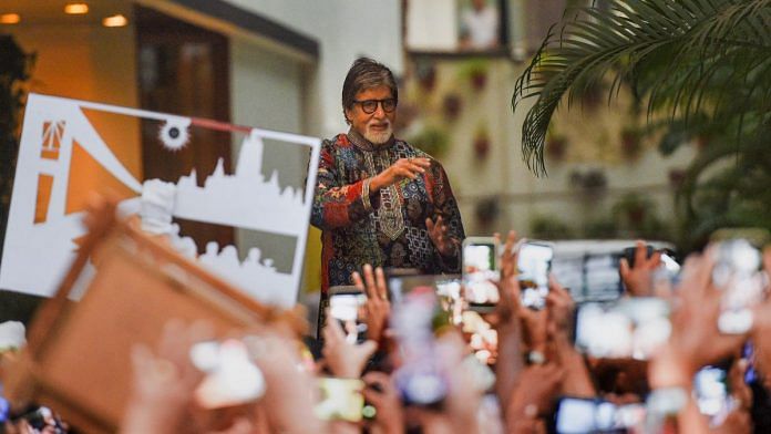 Bollywood actor Amitabh Bachchan receives greetings from fans on his birthday at his residence Jalsa in Mumbai, on 11 October 2022 | PTI