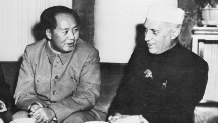 Jawaharlal Nehru with Mao Zedong | Getty Images
