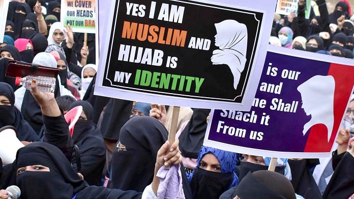 Women protesting against hijab ban imposed in the few Karnataka colleges, at Mumbra in Thane on 14 February 2022 | ANI File Photo