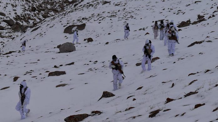 ITBP personnel on border guarding duty at high altitude areas of the Himalayas | Twitter | @ITBP_official