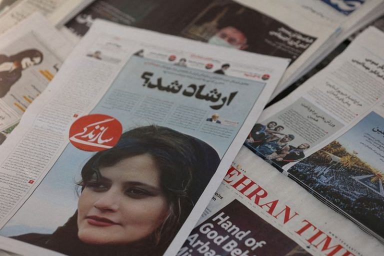 Iran indicts 1,000 over unrest, plans public trials -report
