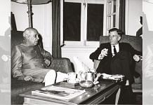 Former Prime Minister Jawaharlal Nehru conferring with then US Ambassador to India John Kenneth Galbraith, at the time of the Sino-Indian border conflict | Credit: Photograph by the United States Information Service (USIS); Source: Wikimedia Commons