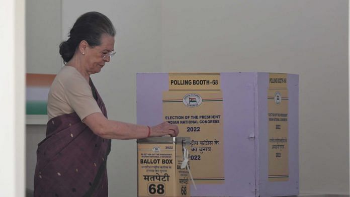 Congress interim president Sonia Gandhi cast her vote to elect the new party president at Delhi's AICC office on Monday | Suraj Singh Bisht | ThePrint