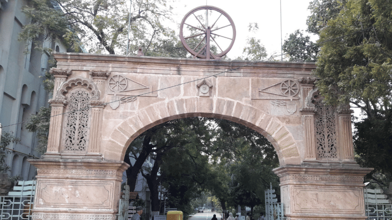 Gujarat Vidyapith is another Gandhian symbol going down. What really happened