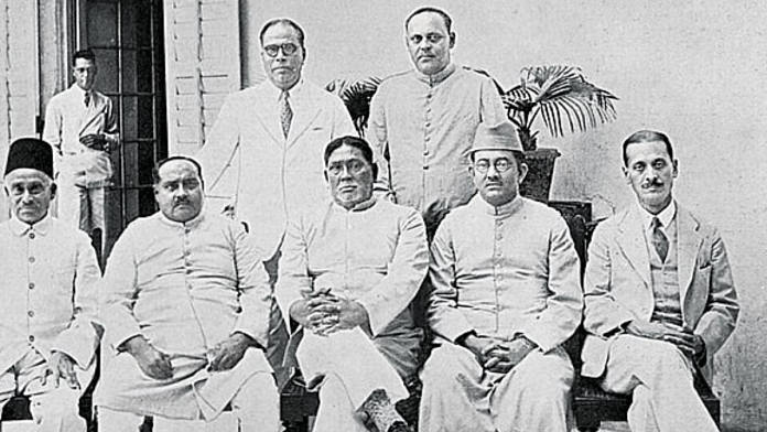 AK Fazlul Huq (in the middle) and his cabinet, 1937 | Wikimedia Commons