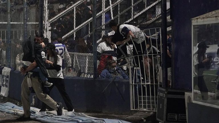 LaLiga match between Gimnasia La Plata & Boca Juniors abandoned due to violence, 1 fan dead