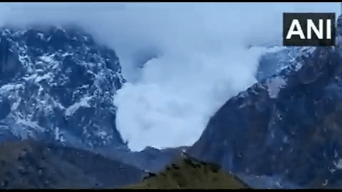 Avalanche hits mountains behind Kedarnath temple, temple committee says pilgrims need not worry
