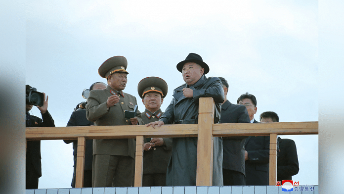 North Korea's leader Kim Jong Un attends the opening ceremony of the Ryonpho Greenhouse Farm | Photo: North Korea's Korean Central News Agency (KCNA) via Reuters