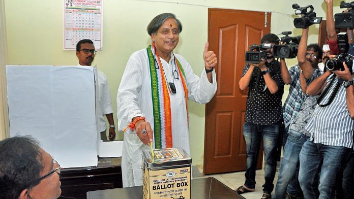 Congress presidential candidate Shashi Tharoor casts his vote for Congress presidential election