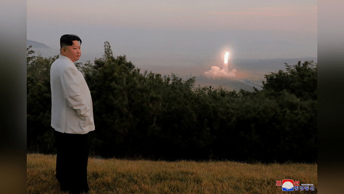 North Korea's leader Kim Jong Un oversees a missile launch at an undisclosed location in North Korea | Photo: KCNA via Reuters