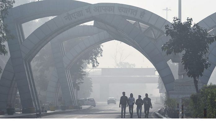 File photo of dense smog seen because of the increase of concentration of pollutants in the air at Delhi-Noida border on 8 December, 2020 | ANI