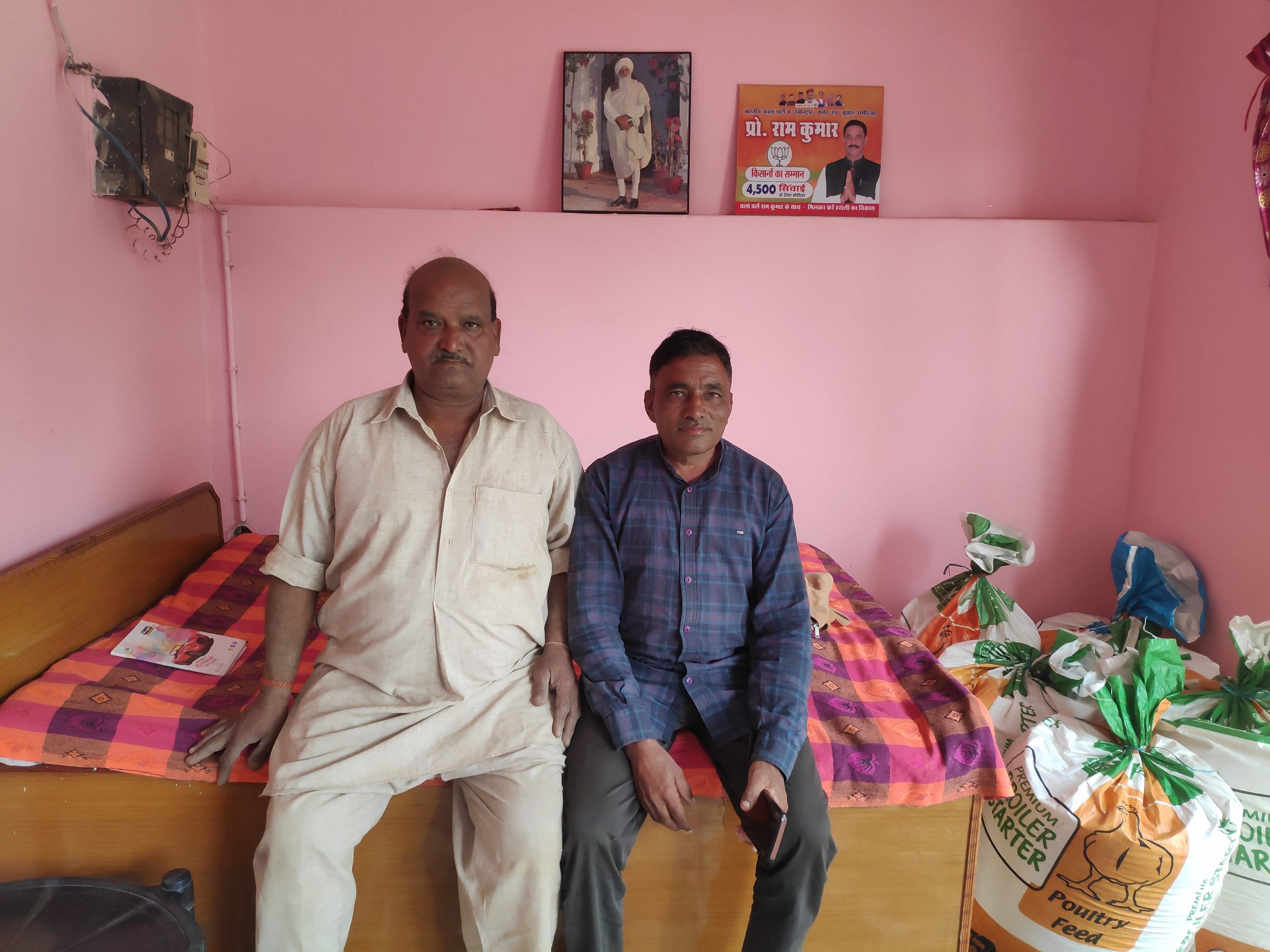 BJP’s booth adhyaksh, Jaswant Singh, with Ashok Thakur, sarpanch of Kutharbeet village, Una | Sonal Matharu, ThePrint
