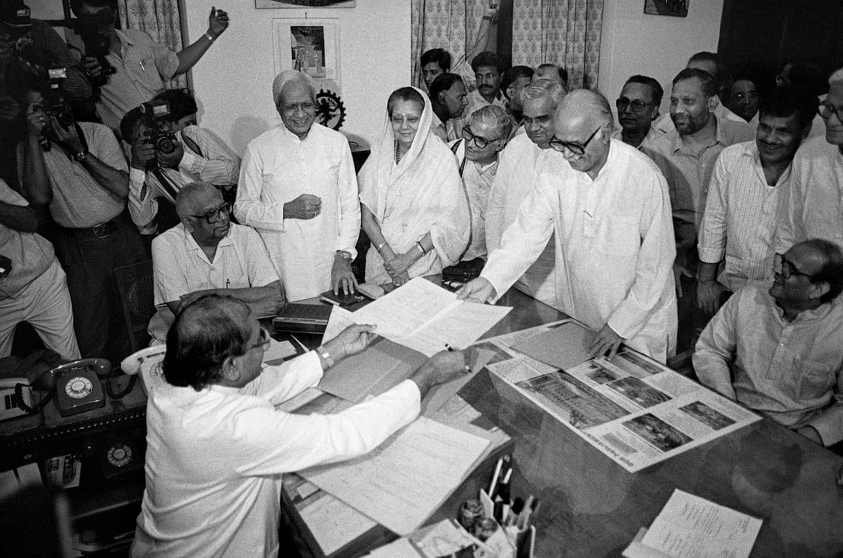 L.K. Advani hands over the nomination papers of presidential candidate K.R. Narayanan in 1992 | Photo: Praveen Jain | ThePrint