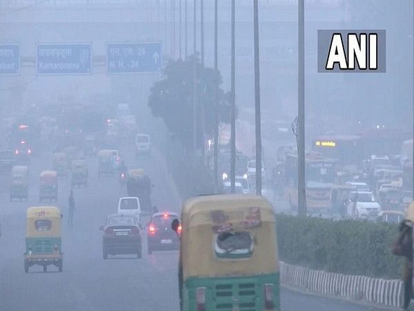 Delhi: Quality of air recorded at 326 in AQI meter, to deteriorate further, says forecast