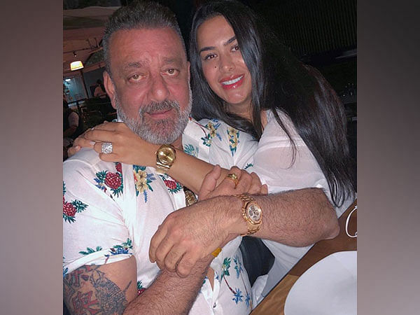 Trishala Dutt shares unseen picture of her father Sanjay Dutt and late mother Richa Sharma