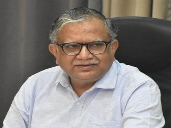 Ashok Kumar Misra takes over as general manager, Western Railway ...