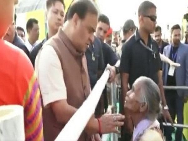 Assam CM meets elderly, asks officials to give her pension scheme benefits