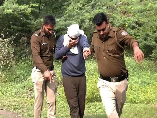 Shraddha murder case: Delhi Police finds blood stains in Aftab's flat, likely to call victim's father for DNA testing