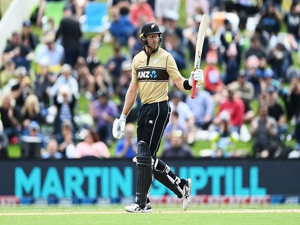 Martin Guptill released from central contract by New Zealand Cricket