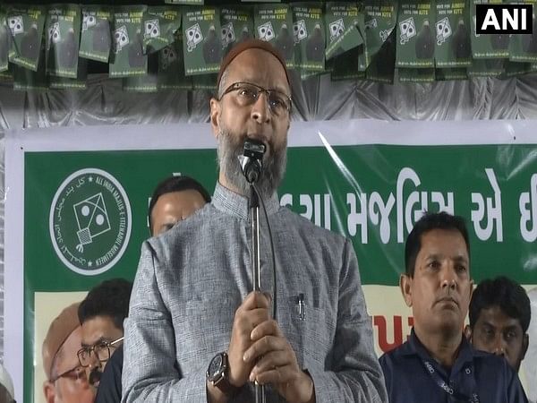 "You freed Bilkis' rapists..." Asaduddin Owaisi hits out Amit Shah for "rioters taught lesson in 2002" remark