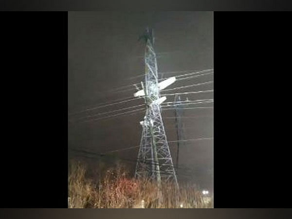 US: Plane crashes into power lines in Montgomery County, cuts off electricity