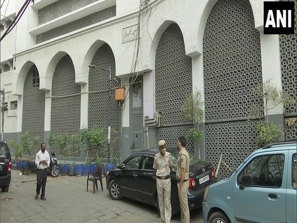 Nizamuddin Markaz case: HC directs Delhi Police to hand over keys to Maulana Saad 