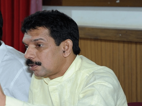 Amid backlash after sharing stage with history sheeter Silent Sunil,   BJP leader refuted rumours of him joining the party