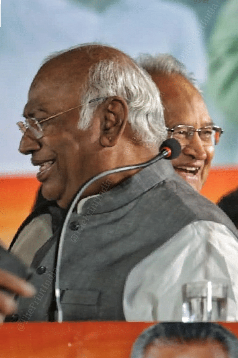 Gehlot and Kharge at the rally | Photo: Praveen Jain | ThePrint