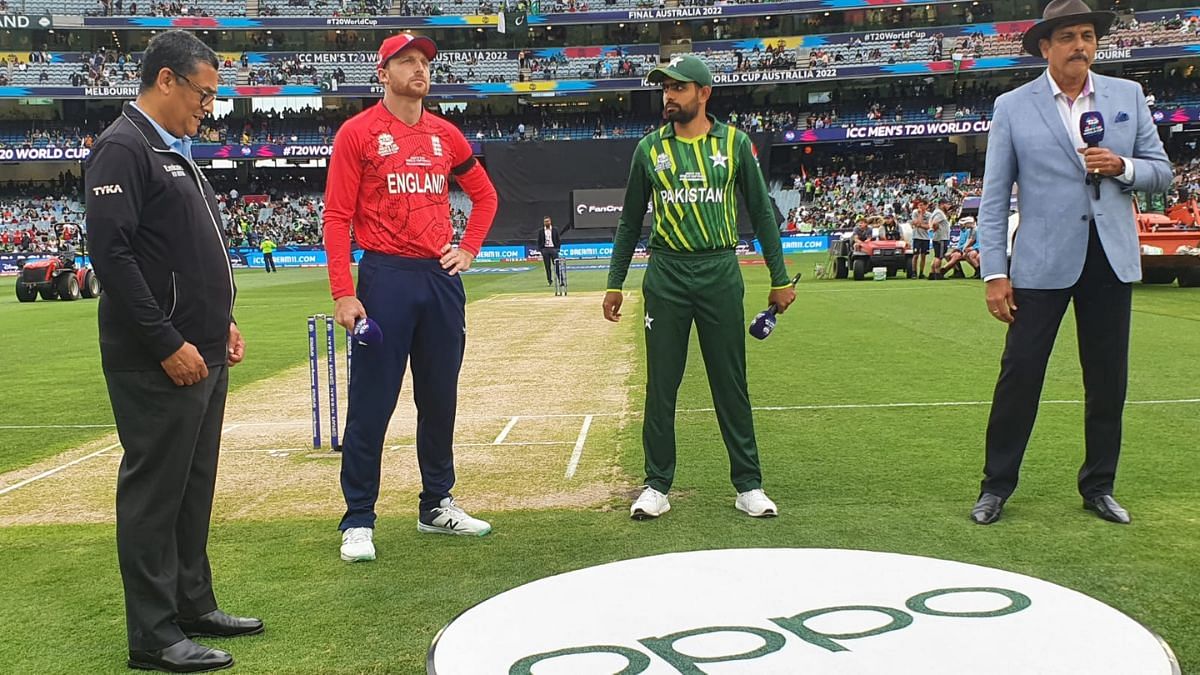 England win the toss and opt to bowl first | Twitter/@TheRealPCB