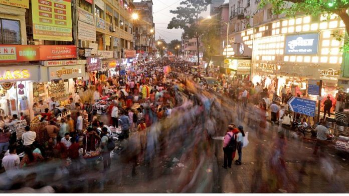 File photo of shoppers crowding at a market place ahead in Mumbai, India, 22 October, 2022 | Reuters