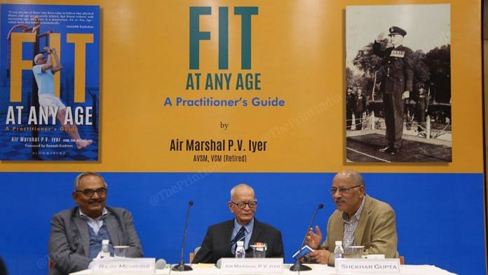 (From left to right) Former CAG Rajiv Mehrishi, retired Air Marshall PV Iyer and ThePrint Editor-in-Chief Shekhar Gupta at the Indian International Center, New Delhi on 29 November, 2022