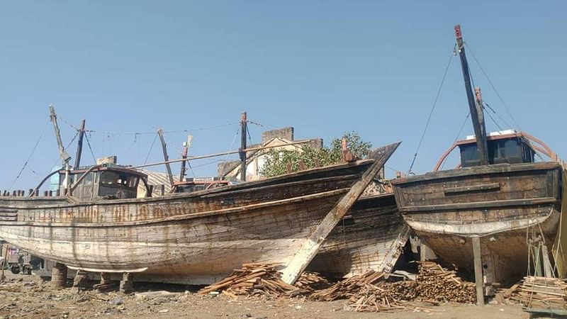 Fishing trawlers docked by the roadside in Subhash Nagar colony, Porbandar | Moushumi Das Gupta | ThePrint