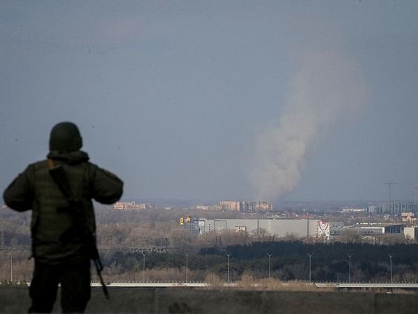Explosions reported in Donetsk, Poltava; air raid alert declared in Ukraine