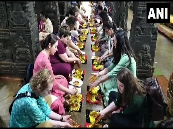  Andhra Pradesh: Devotees from Brazil perform pooja in Sri Kalahasteeswara temple