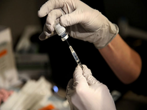 COVID-19 vaccinations reduce risk of reinfection by 50 per cent
